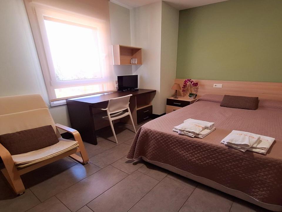 The Factory Residence Hall Сеговия Екстериор снимка