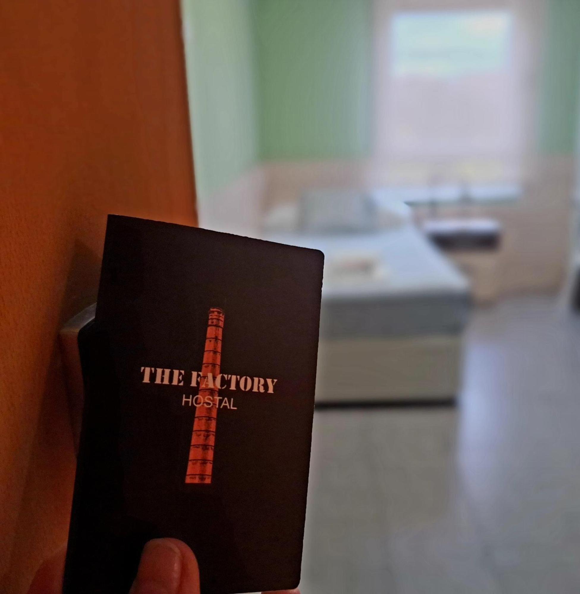 The Factory Residence Hall Сеговия Екстериор снимка